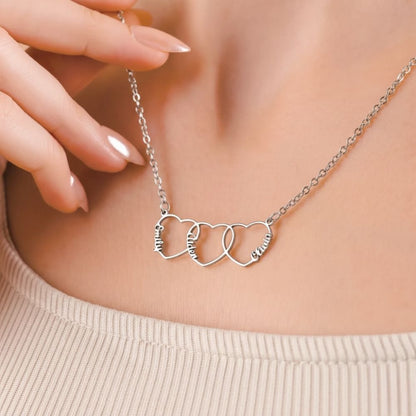 Collar personalizado con nombre y corazón